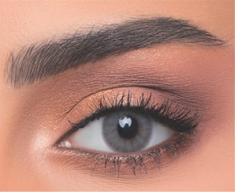 عدسات لاصقة تجميليه