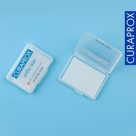 Curaprox DF 834 Dental Floss Mint Waxed 50m