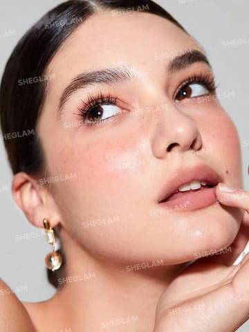 ESSENCE Extreme Shine Volume Lipgloss 01