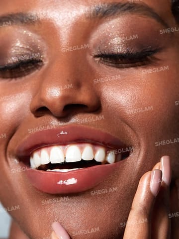 ESSENCE Extreme Shine Volume Lipgloss 101